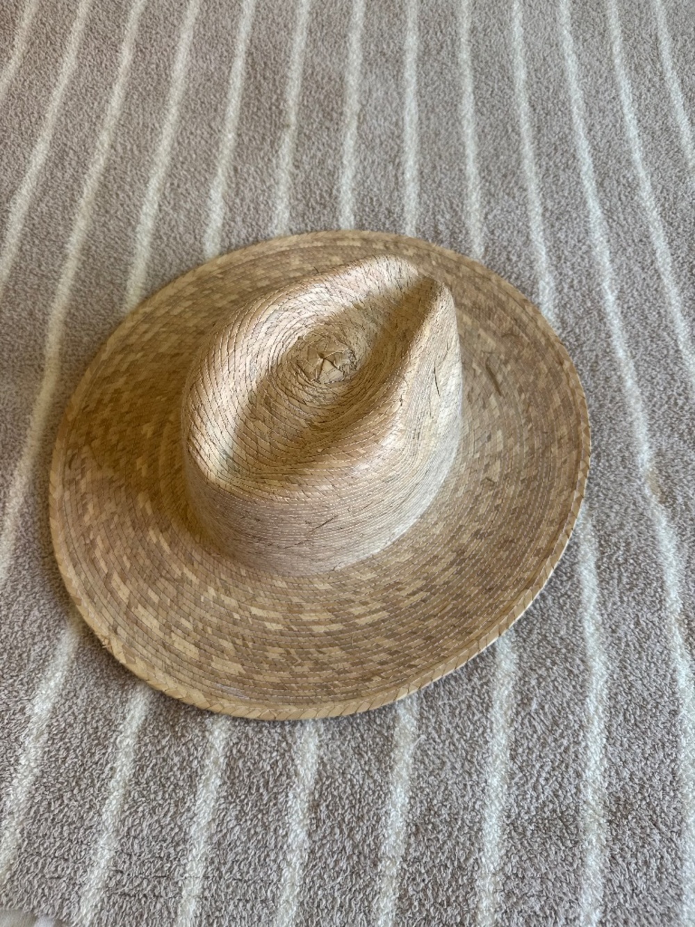 Straw beach hat